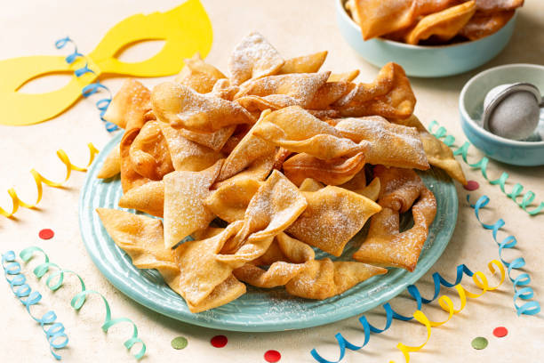 Un piatto di chiacchiere di Carnevale